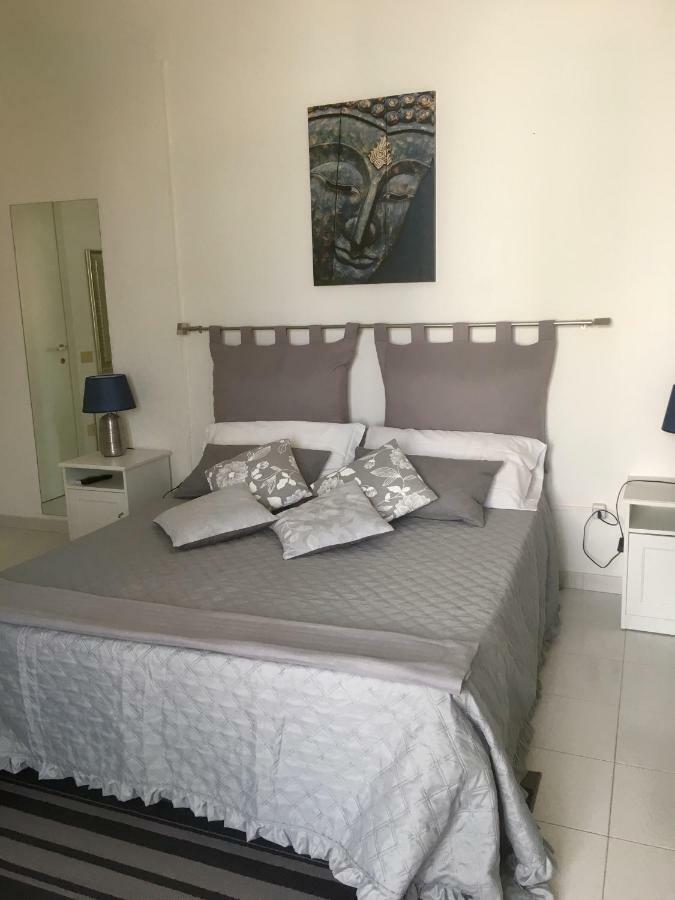 Charlottemaison Bed & Breakfast Cagliari Ngoại thất bức ảnh